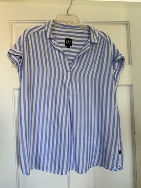GAP Blue and White Vertical Stripe Short Sleeve Tunic